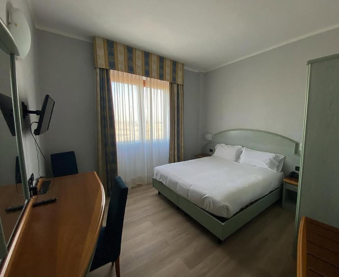 Hotel Europa Milano Rosate Zewnętrze zdjęcie